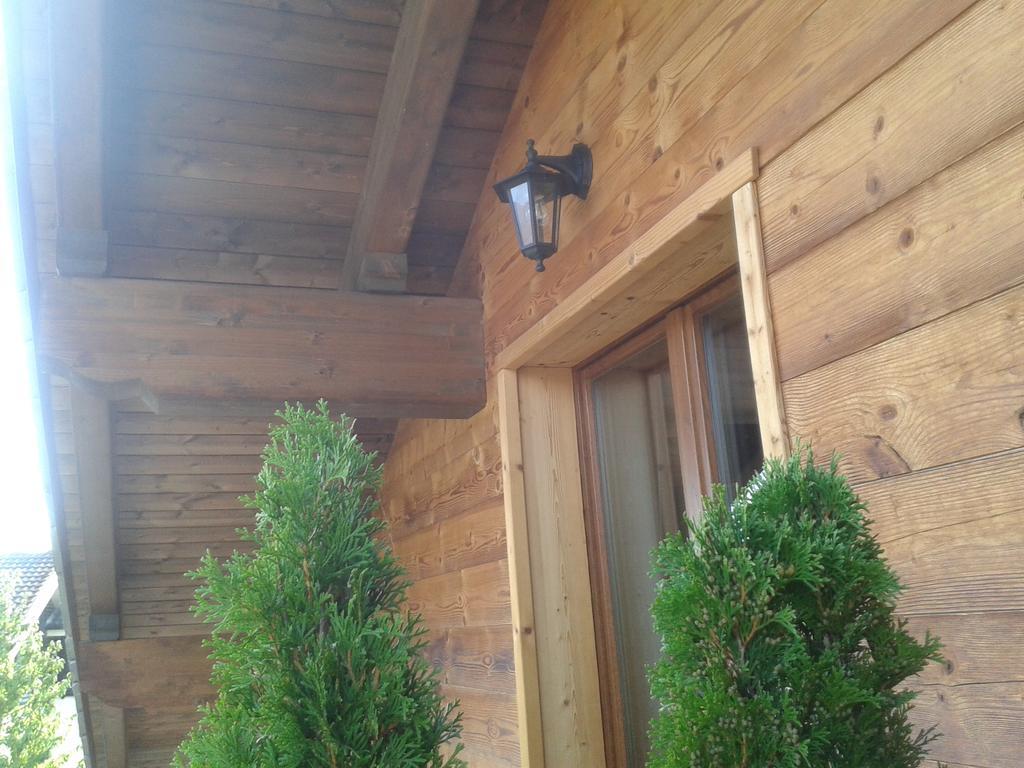 Les Vrais Rayons Hotel Verrayes Ruang foto