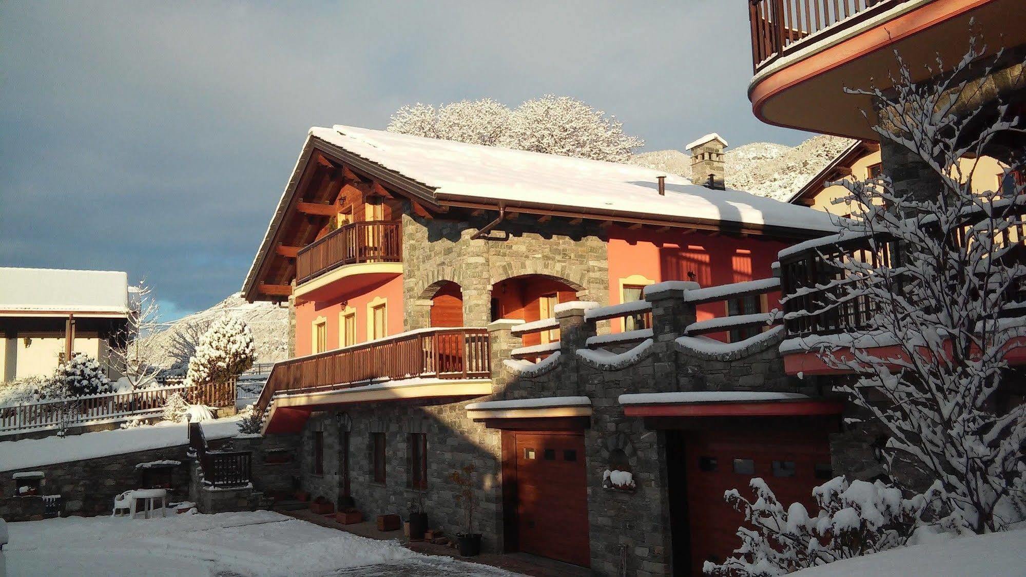 Les Vrais Rayons Hotel Verrayes Bagian luar foto
