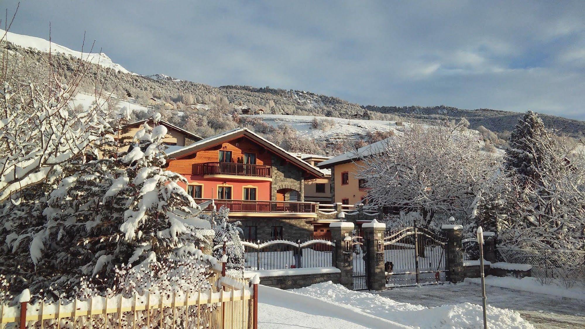 Les Vrais Rayons Hotel Verrayes Bagian luar foto